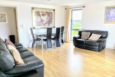Living Room/ Dining Room