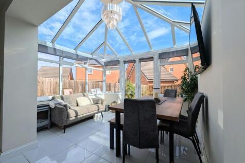 Open Plan Sun Room