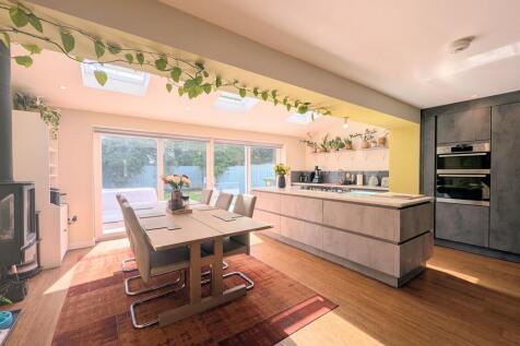 Kitchen / Family Room