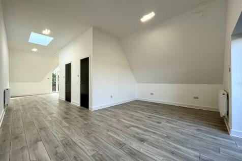 Bedroom Aspect 3