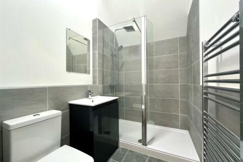 Bedroom 1 En Suite