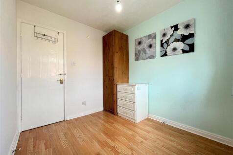 Bedroom 2 Aspect 2