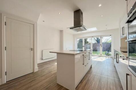 Dining Kitchen Aspect 2