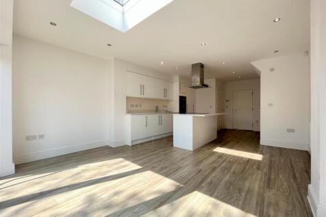 Dining Kitchen Aspect 3