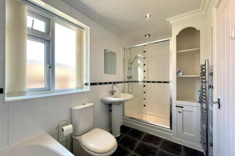Bathroom Aspect 2