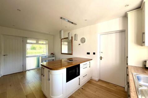 Breakfast Kitchen Aspect 4