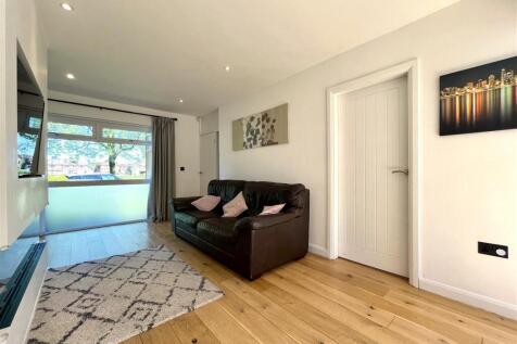 Living Area Aspect 3