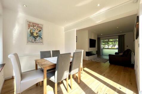 Dining Area Aspect 3
