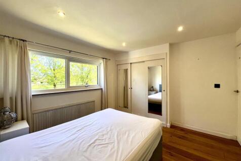 Bedroom 2 Aspect 2