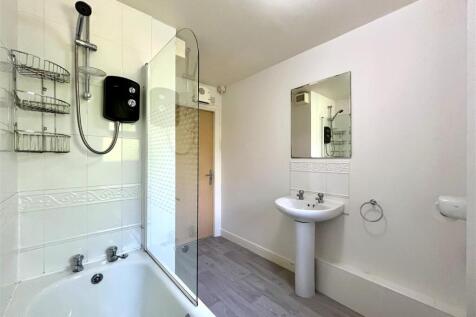 Bathroom Aspect 2