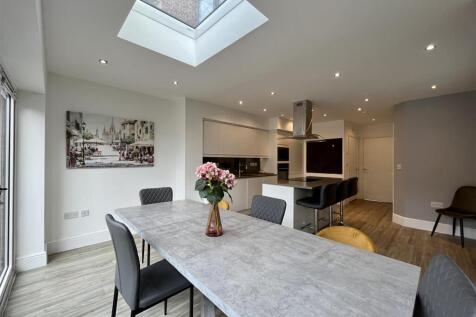Dining Area Aspect 3