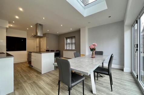 Dining Area Aspect 4