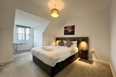 Bedroom 1 Aspect 2
