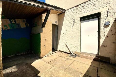 Backyard Aspect 2