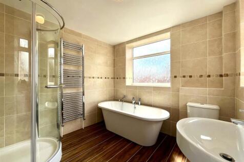 Bathroom Aspect 2