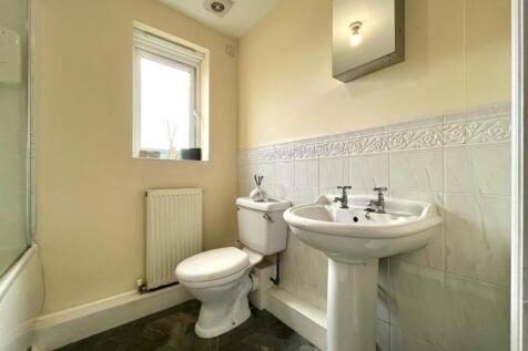 Bathroom Aspect 2