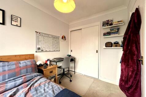 Bedroom 2 Aspect 2
