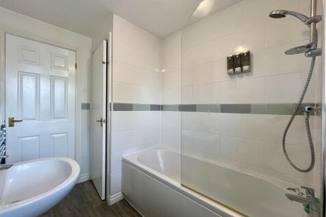 Bathroom Aspect 2