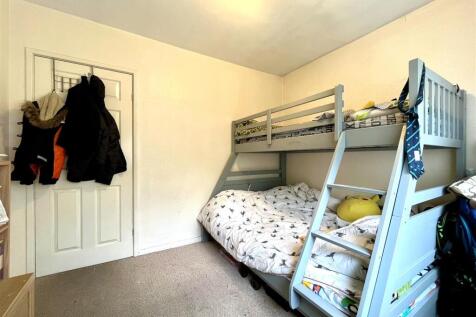 Bedroom 2 Aspect 2