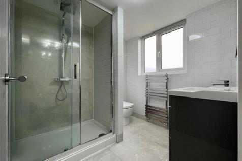 Bedroom 1 En Suite