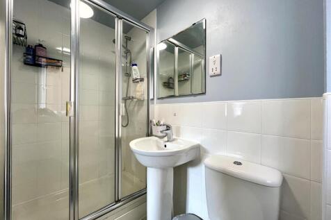 Bedroom 1 En Suite