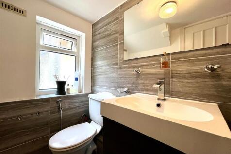 Ground Floor WC