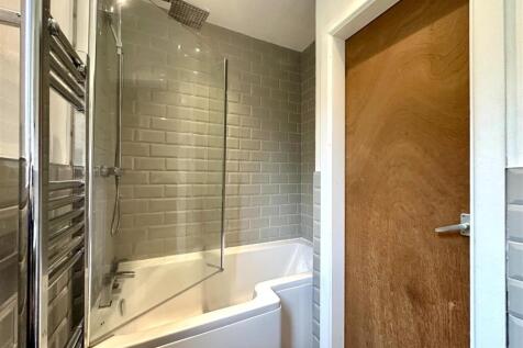 Bathroom Aspect 2