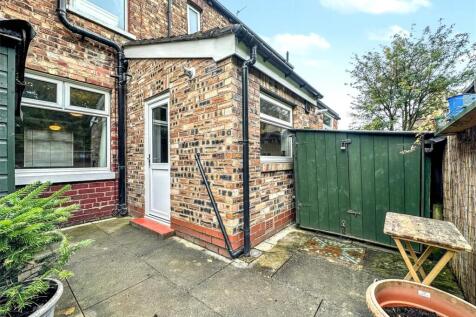 Backyard Aspect 2