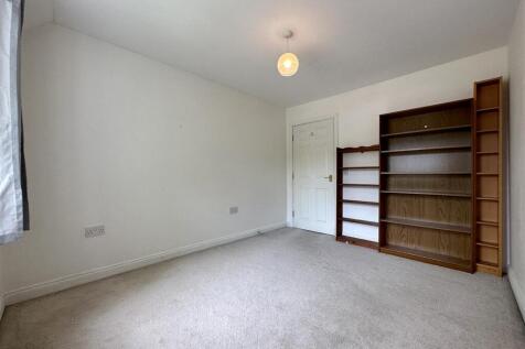 Bedroom 2 Aspect 2