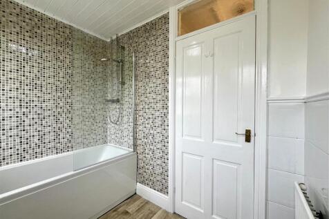 Bathroom Aspect 2