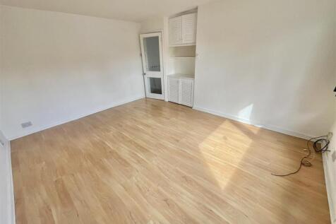 Living Room Aspect 3