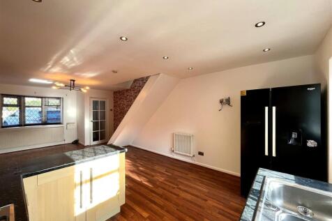 Kitchen Area Aspect 3