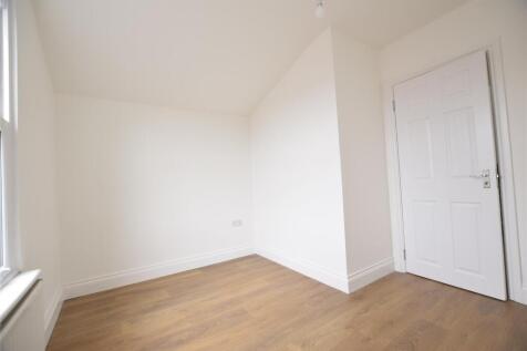 Fourth bedroom