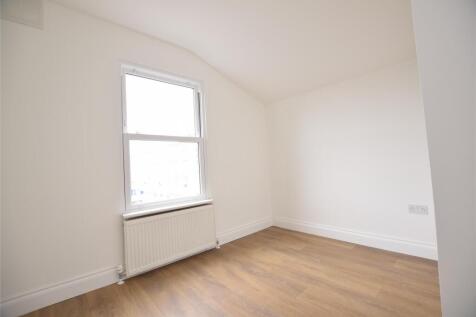 Fourth bedroom