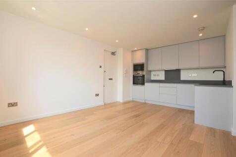 Lounge/Kitchen