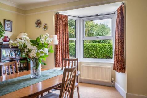 Amouracre Farm - interior high res (6 of 9).jpg