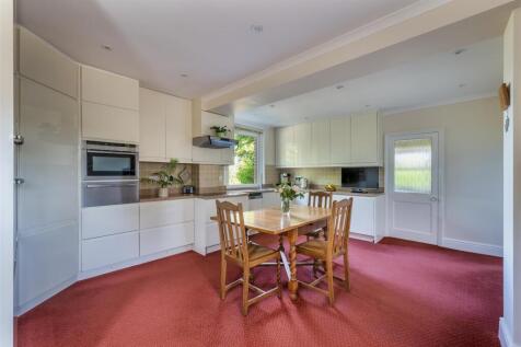 Amouracre Farm - interior high res (8 of 9).jpg