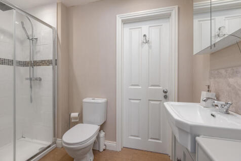 Primary En Suite