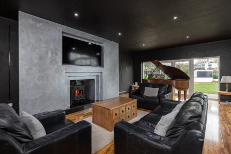 Front Room1