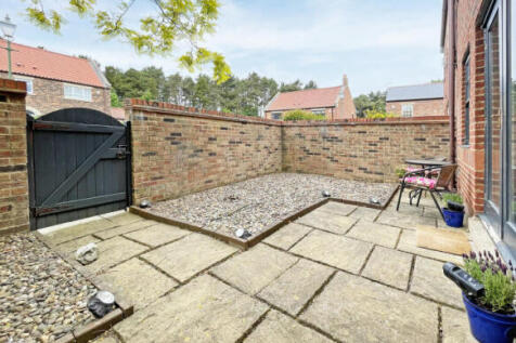 Rear Courtyard