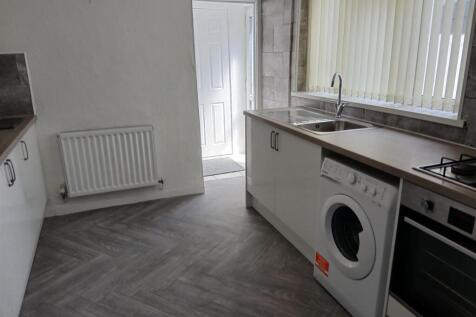 11 bradford street kitchen.jpg