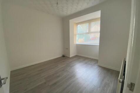 Living Room.jpg