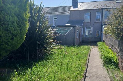 6 llwyn on street rear.jpg