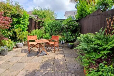 110 Porset Drive garden.jpg