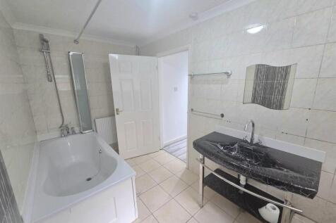 Bathroom.jpeg