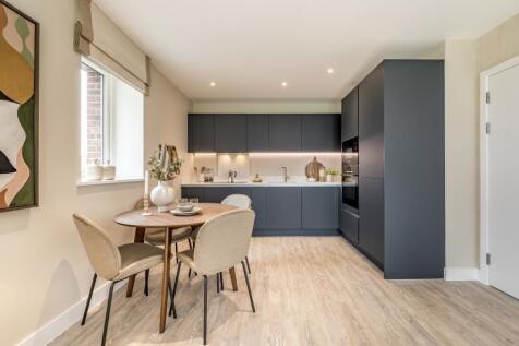 Lampton Parkside - Living