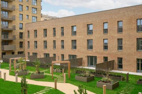 Lampton Parkside, one bedroom show home, garden