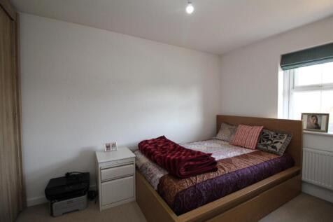 Bedroom 2.JPG