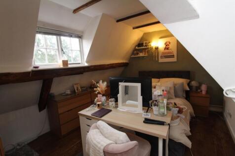 Bedroom 2.JPG