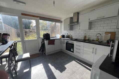 Kitchen view 2.jpg